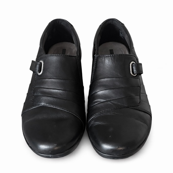 Clarks Everlay Luna Black Leather Slip-On Loafers Size 7.5 Wide - Picture 2 of 8